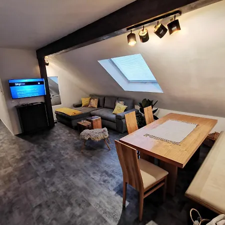 Apartmán Skyline Klimatisierte Dachgeschoss-wohnung In Mit Blick Ins Rheintal Dornbirn