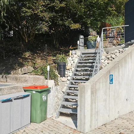Skyline Klimatisierte Dachgeschoss-wohnung In Mit Blick Ins Rheintal Διαμέρισμα Ντορνμπίρν