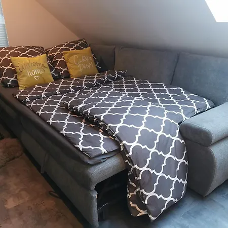 Skyline Klimatisierte Dachgeschoss-wohnung In Mit Blick Ins Rheintal